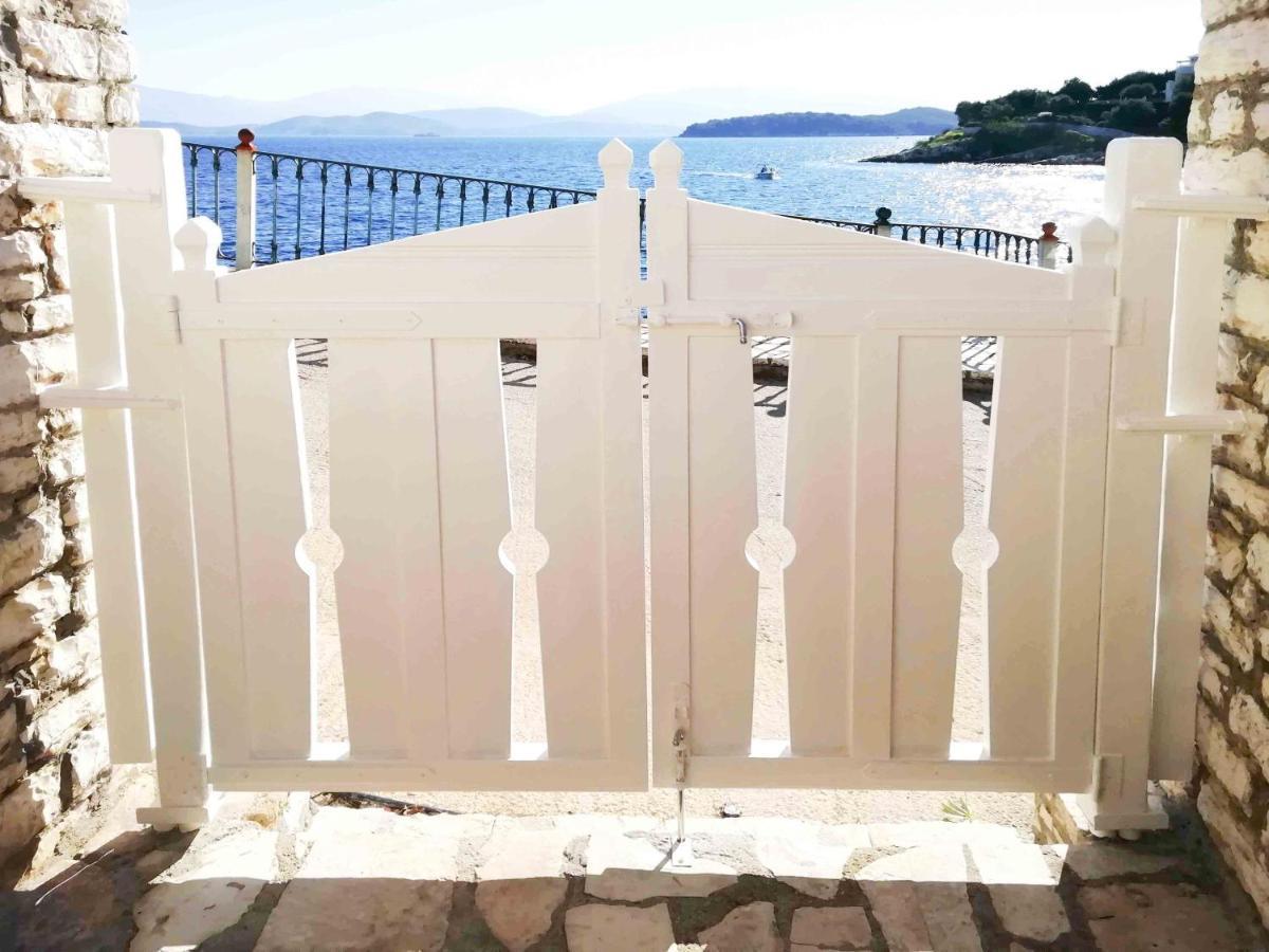 Apartamento Sea Rose Kassiopi Exterior foto