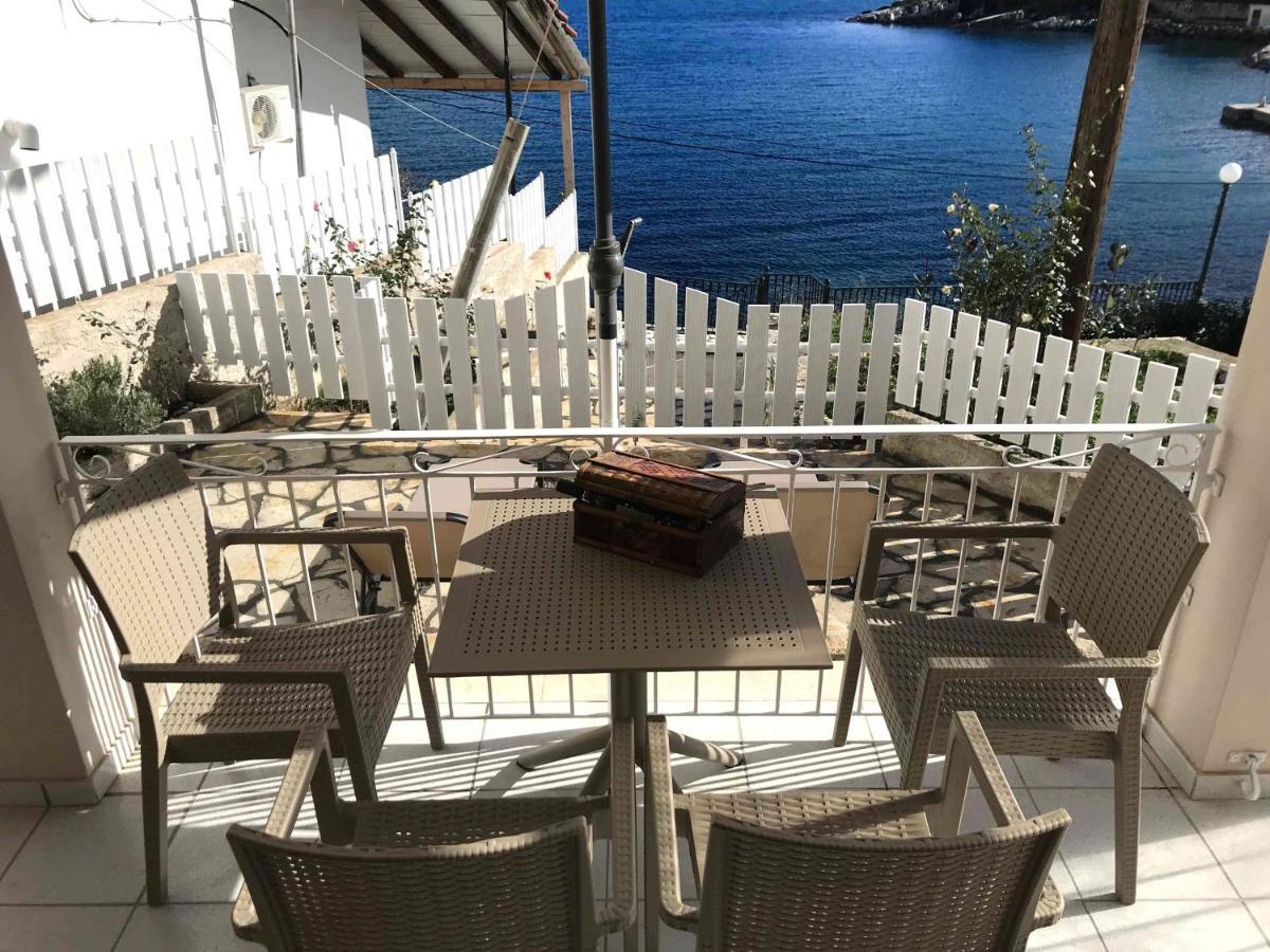 Apartamento Sea Rose Kassiopi Exterior foto